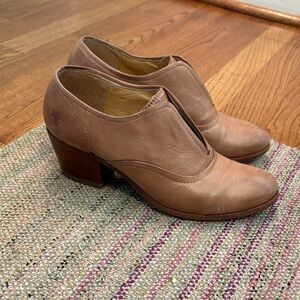 Frye Stella Slip-on